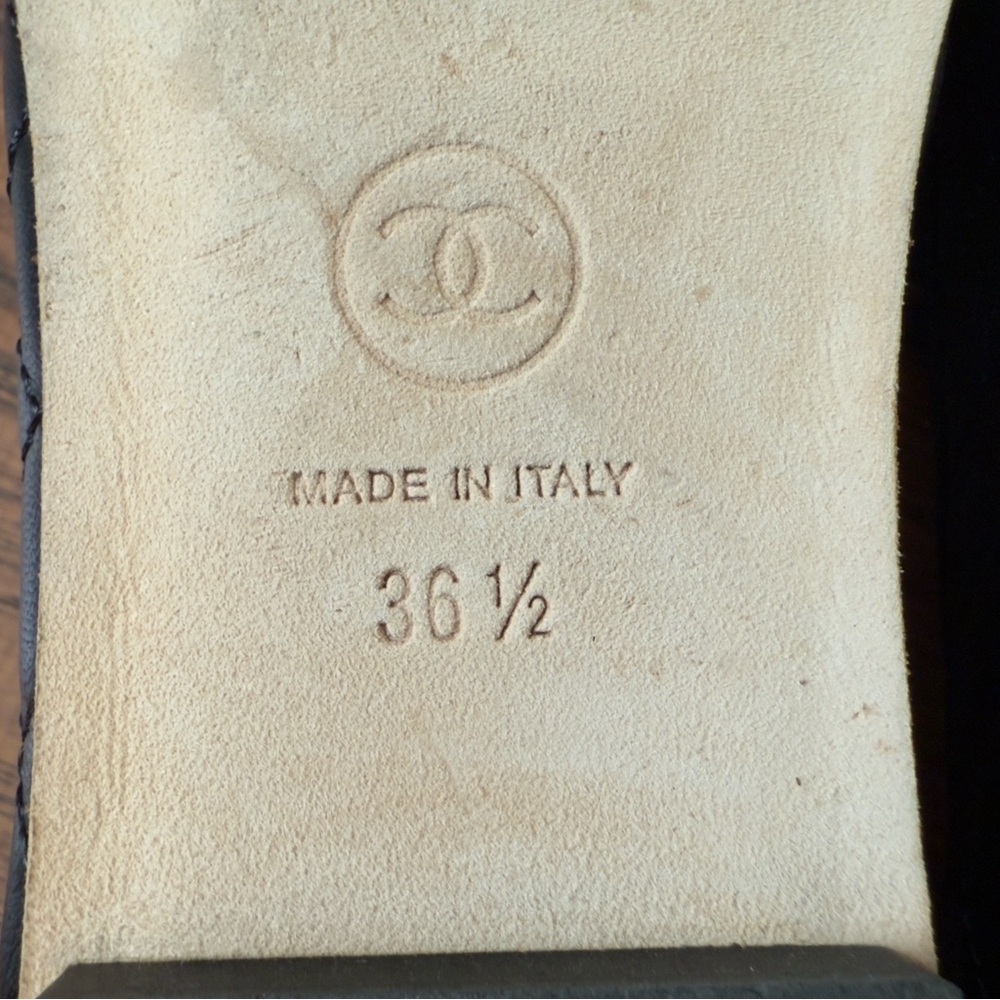 Chanel Black Leather Loafers Moccasins - Picture 11 of 12